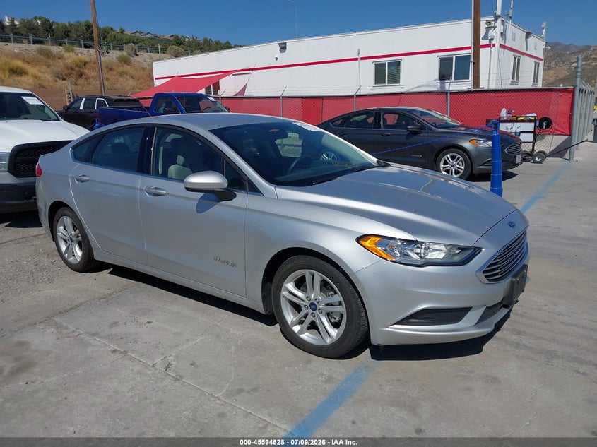 2018 Ford Fusion VIN 3FA6P0UU2JR100689 — IAAI salvage auction photo
