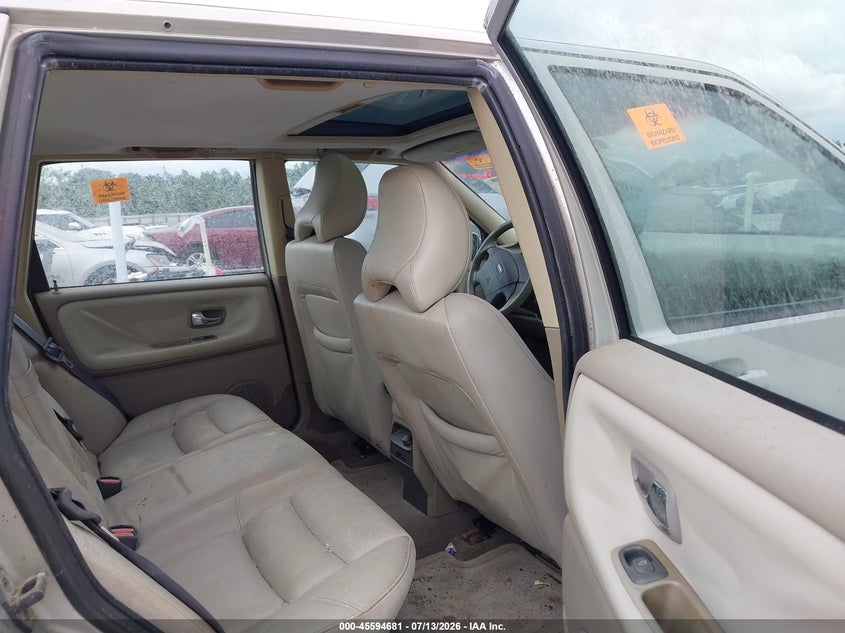 2000 Volvo S70 VIN YV1LS61J7Y2648091 IAAI salvage auction — NORMAL WEAR, Clear (Florida), sold $25 on 2026-07-23 (photo 8)
