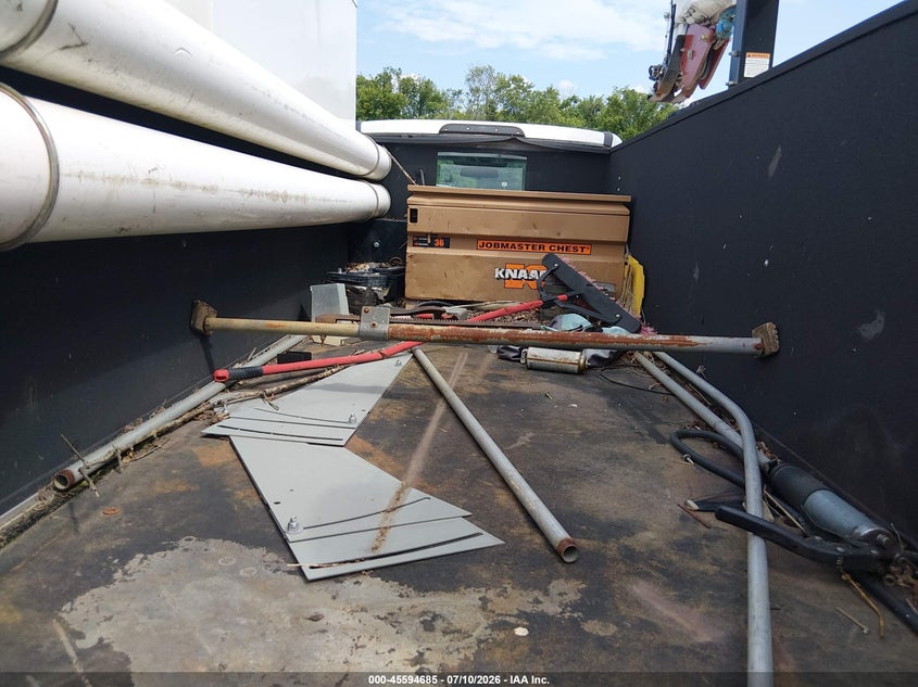 2019 Ford VIN 1FDUF5GT1KDA22559 IAAI salvage auction — NORMAL WEAR, Clear (Illinois), sold $41,100 on 2026-08-19 (photo 6)