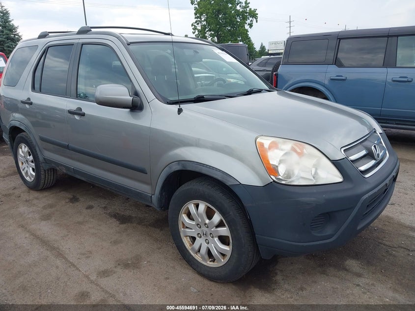 2005 Honda Cr-v VIN JHLRD78865C048724 IAAI salvage auction — NORMAL WEAR, Clear (Michigan), sold $1,050 on 2026-07-30 (photo 1)
