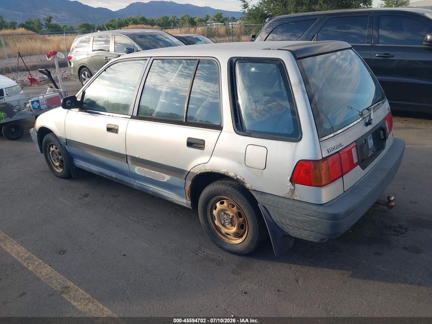 1988 Honda Civic VIN JHMEE2758JS006069 IAAI salvage auction — NORMAL WEAR, Clear (Utah), sold $300 on 2026-07-16 (photo 3)