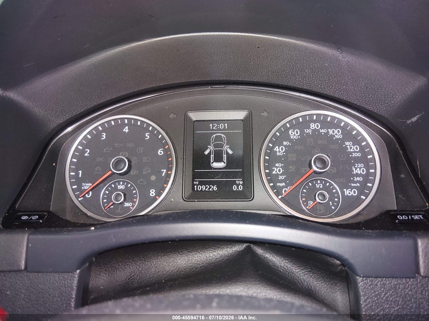 2017 Volkswagen Tiguan VIN WVGAV7AX5HK050091 IAAI salvage auction — FRONT END, Wait Title, sold $550 on 2026-08-11 (photo 7)