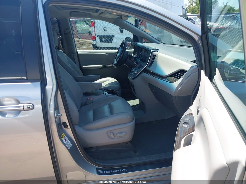 2016 Toyota Sienna VIN 5TDYK3DC2GS709071 IAAI salvage auction — HAIL, Salvage Title, sold $2,800 on 2026-07-28 (photo 5)