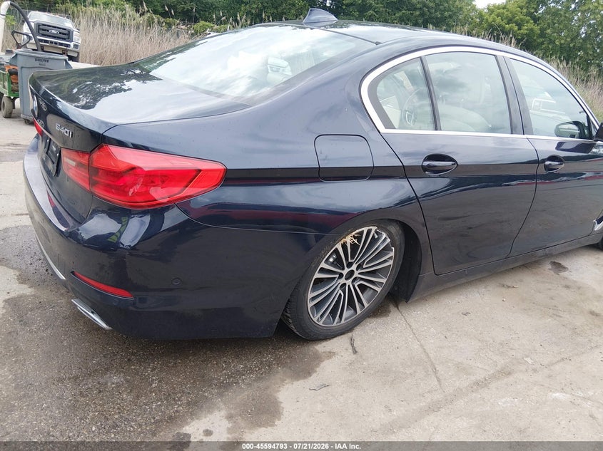 2020 BMW 5er VIN WBAJS3C04LWW65624 IAAI salvage auction — LEFT SIDE, Salvage Title, sold $15,500 on 2026-08-20 (photo 6)