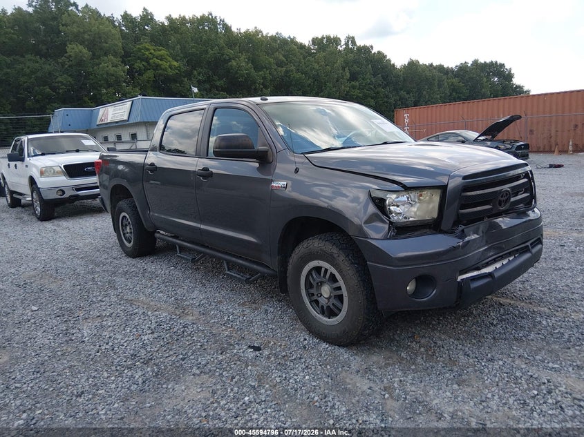 2011 Toyota Tundra VIN 5TFDW5F18BX199239 — IAAI salvage auction photo