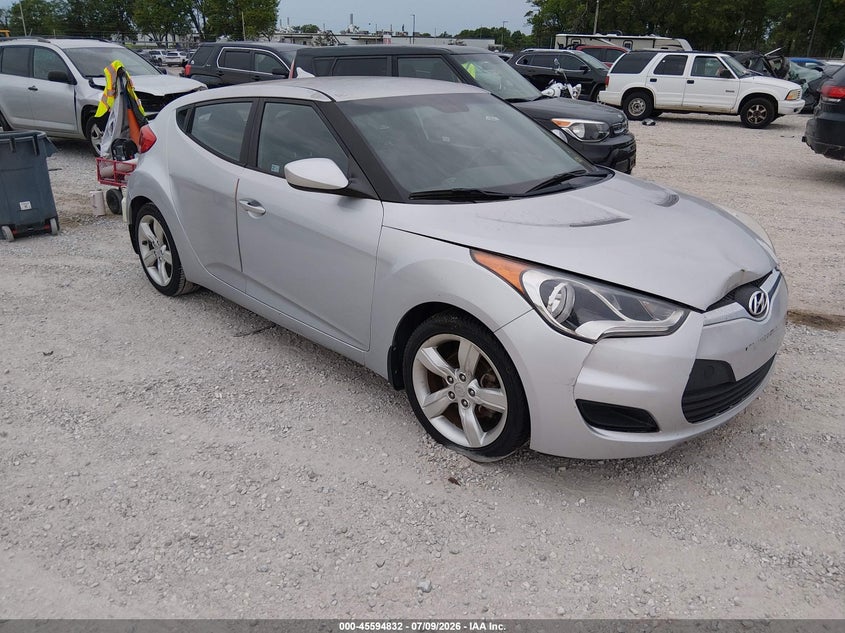 2015 Hyundai Veloster VIN KMHTC6AD4FU242957 IAAI salvage auction — NORMAL WEAR, Clear (Missouri), sold $600 on 2026-07-20 (photo 1)