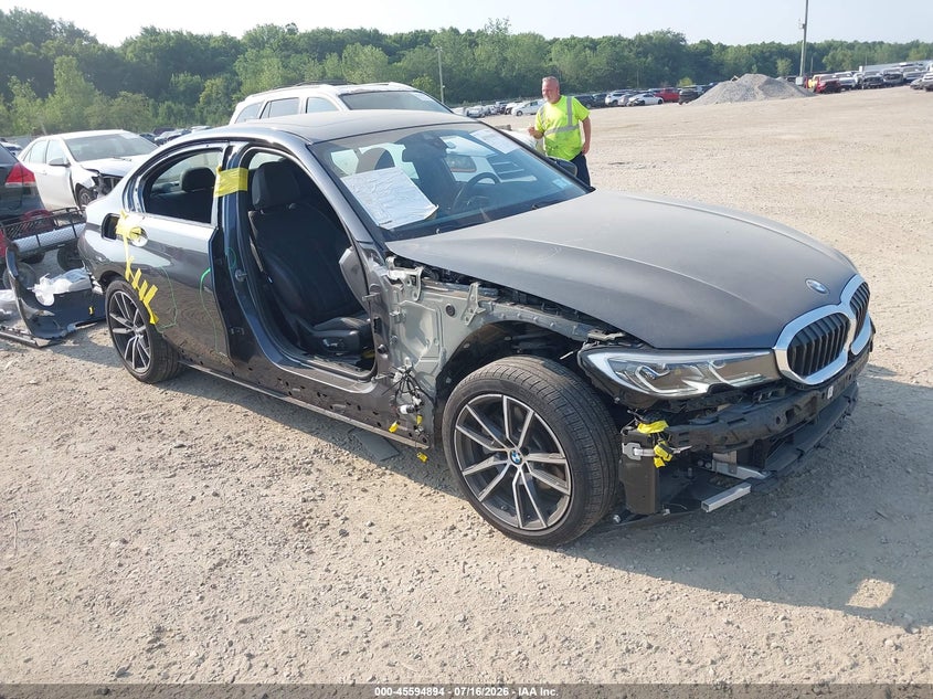 2019 BMW 3er VIN 3MW5R7J50K8B00409 — IAAI salvage auction photo