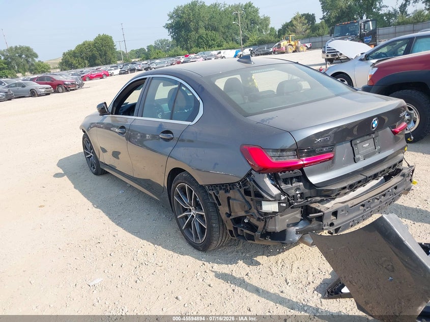 2019 BMW 3er VIN 3MW5R7J50K8B00409 IAAI salvage auction — RIGHT SIDE, Salvage Title, sold $14,000 on 2026-09-01 (photo 3)