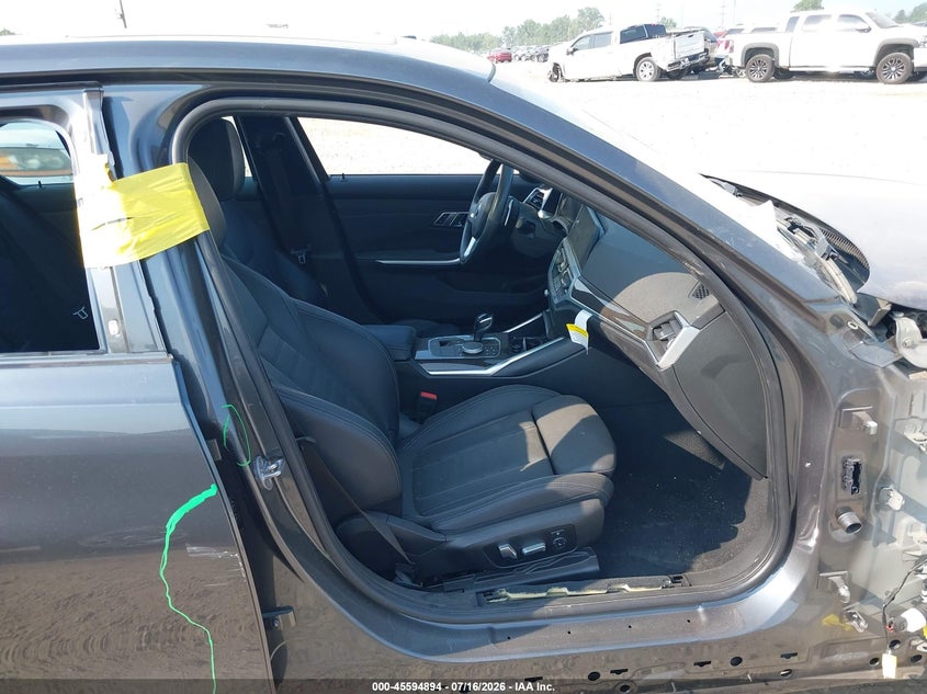 2019 BMW 3er VIN 3MW5R7J50K8B00409 IAAI salvage auction — RIGHT SIDE, Salvage Title, sold $14,000 on 2026-09-01 (photo 5)