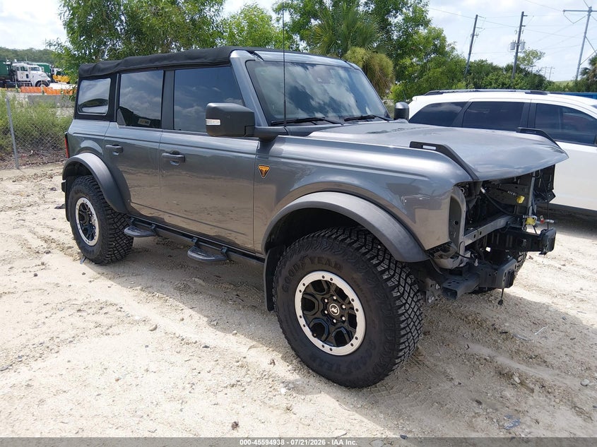 2022 Ford Bronco VIN 1FMEE5DP9NLB56695 — IAAI salvage auction photo