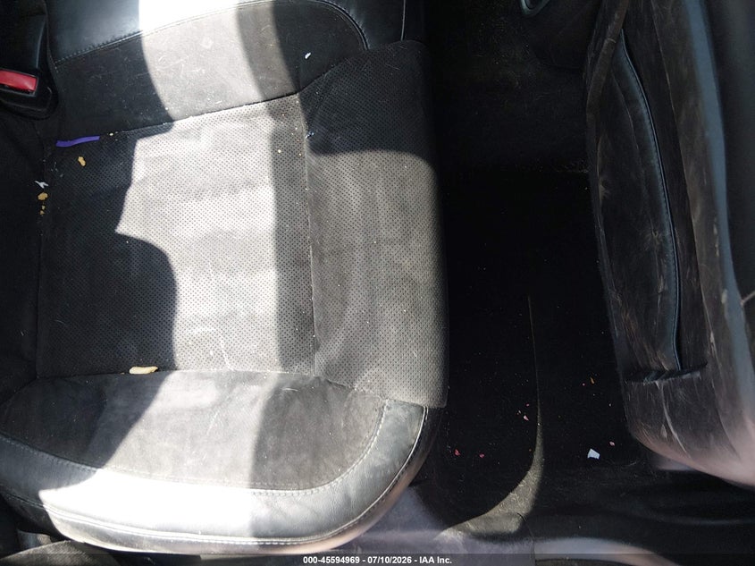2015 Dodge Charger VIN 2C3CDXCT8FH880485 IAAI salvage auction — BIO HAZARD, Wait Title, sold $750 on 2026-09-30 (photo 8)