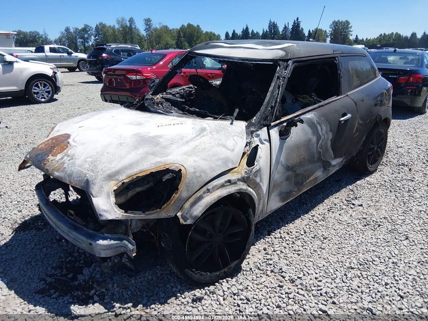 2013 Mini Paceman VIN WMWSS5C53DWN66645 IAAI salvage auction — ENGINE BURN, Salvage Title, sold $75 on 2026-08-19 (photo 2)