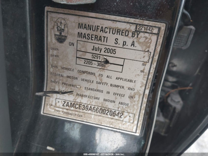 2006 Maserati Quattroporte VIN ZAMCE39A660020642 IAAI salvage auction — NORMAL WEAR, Clear (Florida), sold $550 on 2026-08-06 (photo 9)