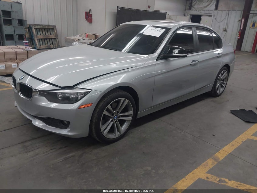 2014 BMW 3er VIN WBA3B1C51EPV79886 IAAI salvage auction — FRONT & REAR, Salvage (Arizona), sold $1,200 on 2026-07-29 (photo 2)