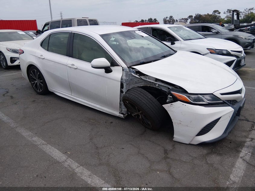 2018 Toyota Camry VIN JTNB11HK5J3007006 IAAI salvage auction — RIGHT FRONT, Salvage (California), sold $4,400 on 2026-07-29 (photo 1)