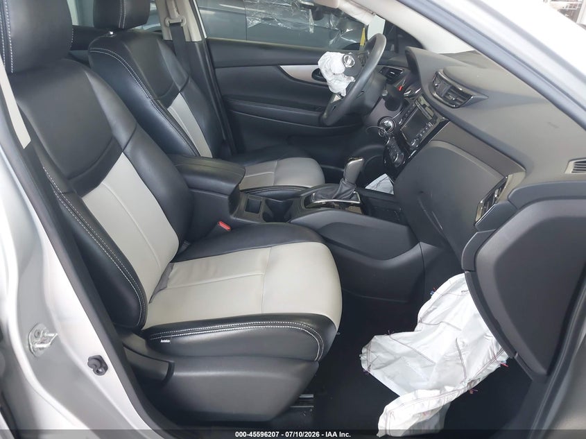 2020 Nissan Rogue VIN JN1BJ1CV4LW250297 IAAI salvage auction — FRONT END, Salvage Title, sold $2,450 on 2026-08-01 (photo 5)