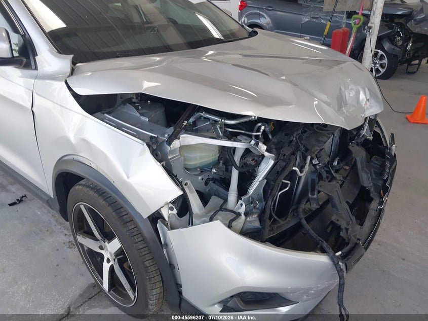 2020 Nissan Rogue VIN JN1BJ1CV4LW250297 IAAI salvage auction — FRONT END, Salvage Title, sold $2,450 on 2026-08-01 (photo 6)