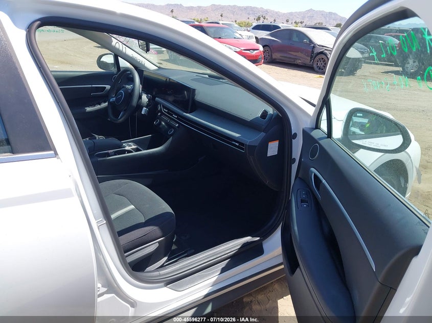 2026 Hyundai Sonata VIN KMHL24JJ9TA153945 IAAI salvage auction — NORMAL WEAR, Enterprise Vehicles Clear Only (Arizona), sold $13,350 on 2026-07-14 (photo 5)