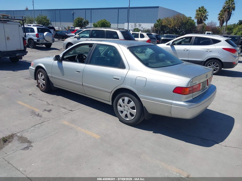 2000 Toyota Camry VIN JT2BG22K8Y0458162 IAAI salvage auction — NORMAL WEAR, Clear - Dealer Only (California), sold $275 on 2026-07-27 (photo 3)