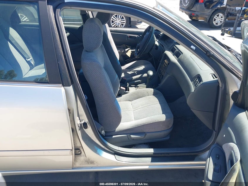2000 Toyota Camry VIN JT2BG22K8Y0458162 IAAI salvage auction — NORMAL WEAR, Clear - Dealer Only (California), sold $275 on 2026-07-27 (photo 5)