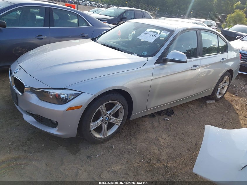 2015 BMW 3 series VIN WBA3B3C58FF546631 IAAI salvage auction — UNKNOWN, Clear (Illinois), sold $700 on 2026-07-29 (photo 2)