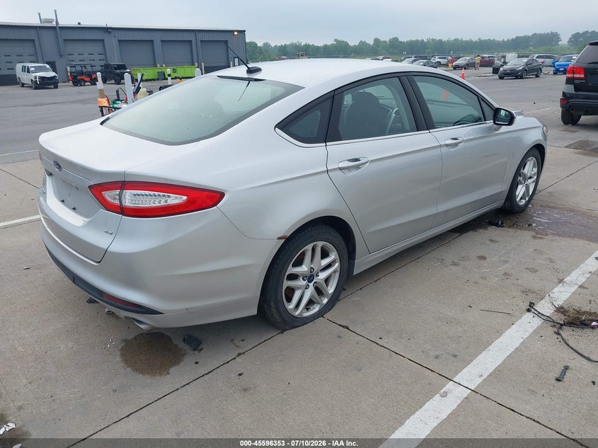 2015 Ford Fusion VIN 3FA6P0H75FR229277 IAAI salvage auction — NORMAL WEAR, Clear (Indiana), sold $400 on 2026-07-31 (photo 4)