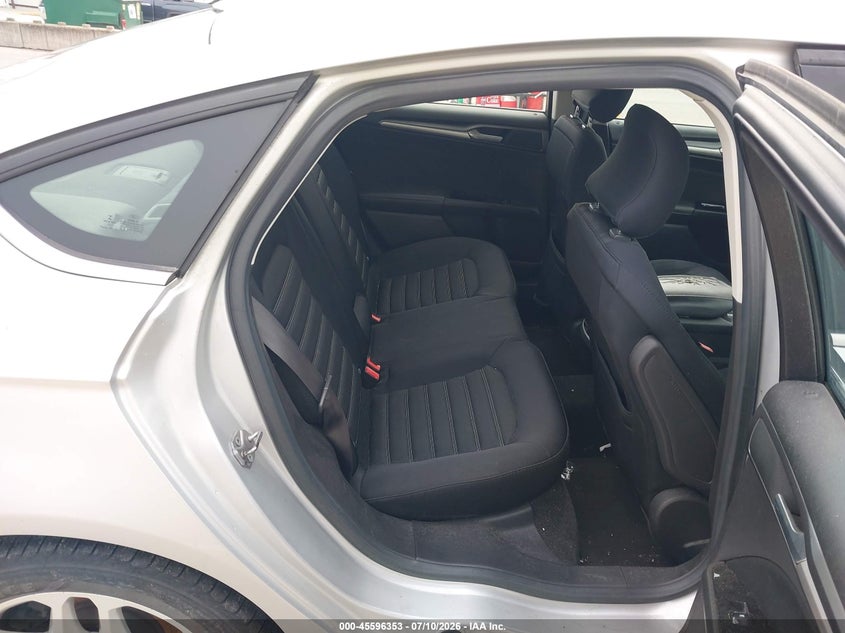 2015 Ford Fusion VIN 3FA6P0H75FR229277 IAAI salvage auction — NORMAL WEAR, Clear (Indiana), sold $400 on 2026-07-31 (photo 8)