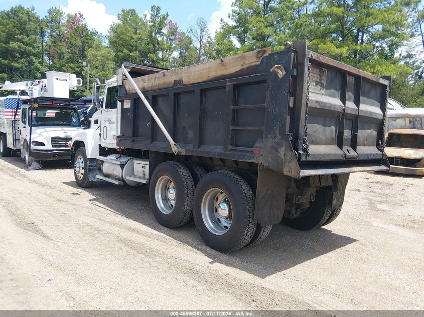 1990 Mack 600 rd600 VIN 1M2AA13Y0LW008072 IAAI salvage auction — Unknown, Salvage (Mississippi), sold $13,750 on 2026-08-12 (photo 3)