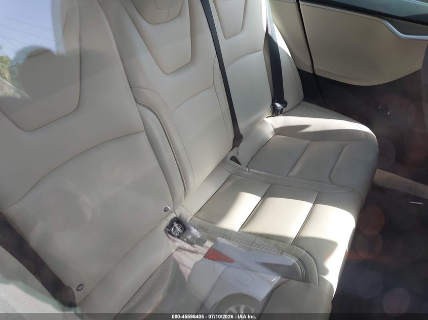 2018 Tesla Model s VIN 5YJSA1E22JF245245 IAAI salvage auction — NORMAL WEAR, Salvage (Florida), sold $3,250 on 2026-07-29 (photo 8)