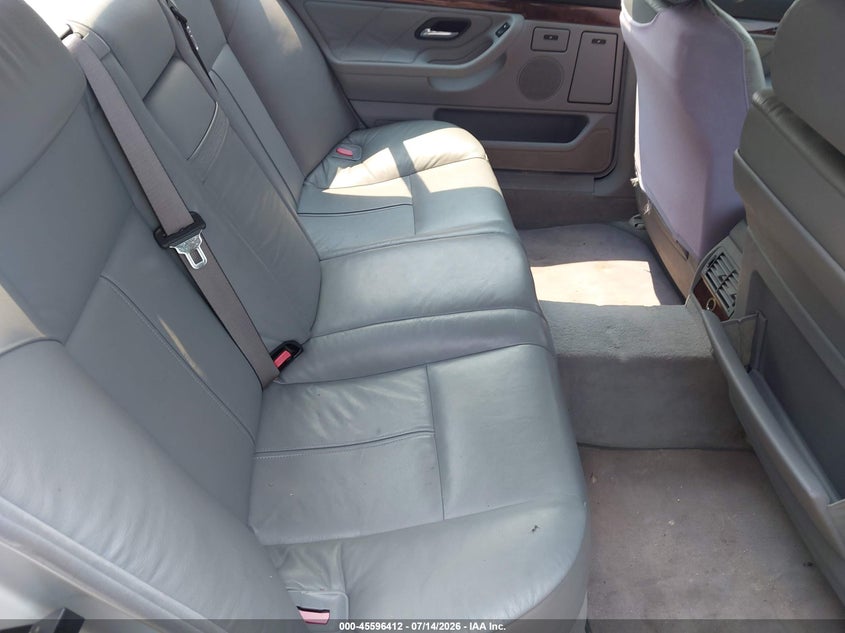 2001 BMW 7 series VIN WBAGH83471DP32637 IAAI salvage auction — NORMAL WEAR, Clear (New York), sold $625 on 2026-07-28 (photo 8)