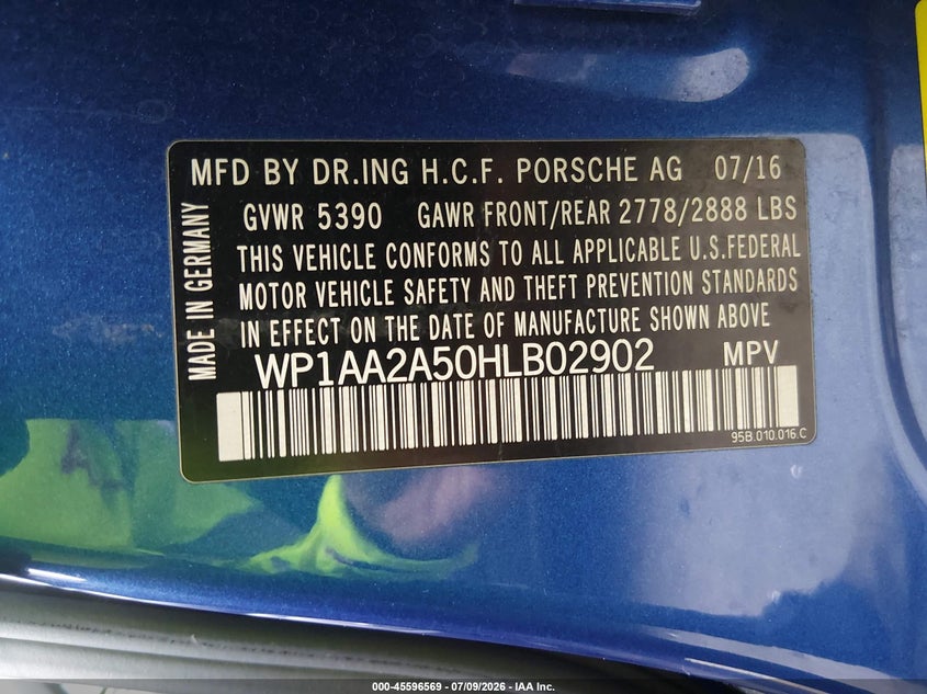 2017 Porsche Macan VIN WP1AA2A50HLB02902 IAAI salvage auction — SIDE, Wait Title, sold $6,850 on 2026-09-08 (photo 9)