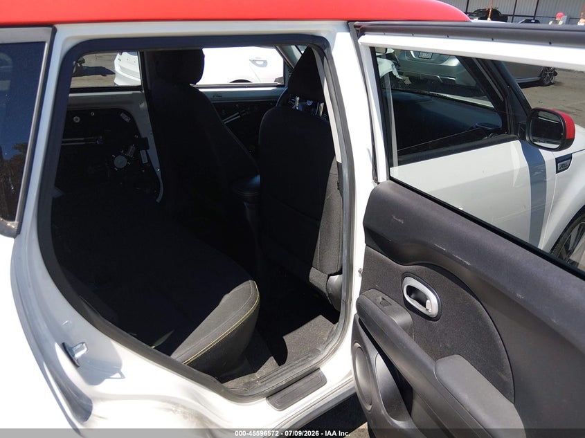 2016 Kia Soul VIN KNDJP3A5XG7318981 IAAI salvage auction — FRONT END, Salvage (California), sold $800 on 2026-07-29 (photo 8)