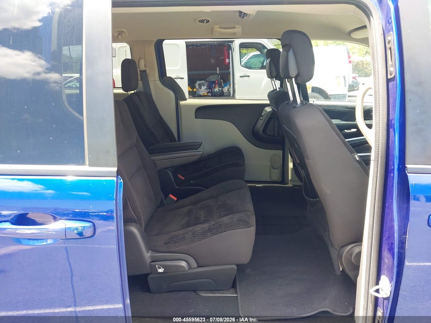 2018 Dodge Grand caravan VIN 2C4RDGBG1JR313080 IAAI salvage auction — NORMAL WEAR, Sf97 (Hawaii), sold $7,200 on 2026-07-28 (photo 8)