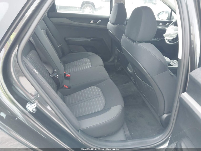 2026 Kia K5 VIN KNAG24J77T5479453 IAAI salvage auction — FRONT END, Salvage Title, sold $6,075 on 2026-07-15 (photo 8)