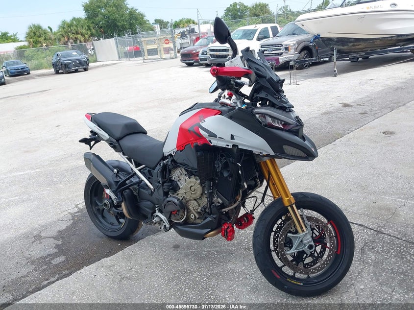 2024 Ducati Multistrada VIN ZDMAAL5W5RB000937 — IAAI salvage auction photo