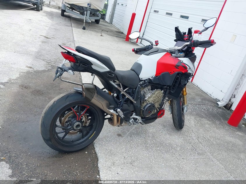 2024 Ducati Multistrada VIN ZDMAAL5W5RB000937 IAAI salvage auction — FRONT END, Salvage Title, sold $14,000 on 2026-08-25 (photo 4)