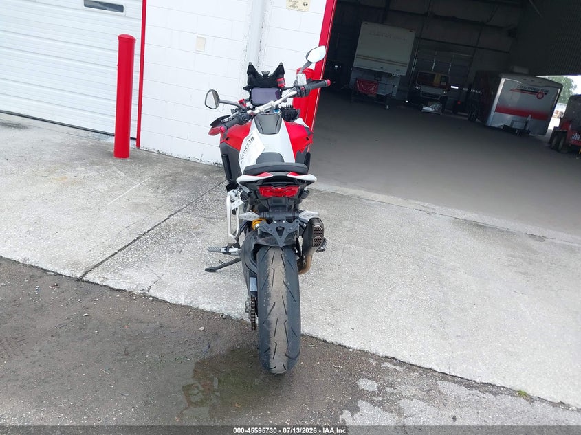 2024 Ducati Multistrada VIN ZDMAAL5W5RB000937 IAAI salvage auction — FRONT END, Salvage Title, sold $14,000 on 2026-08-25 (photo 6)