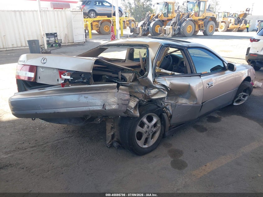 2001 Lexus Es 300 VIN JT8BF28G010310346 IAAI salvage auction — ALL OVER, Salvage (California), sold $25 on 2026-07-29 (photo 4)