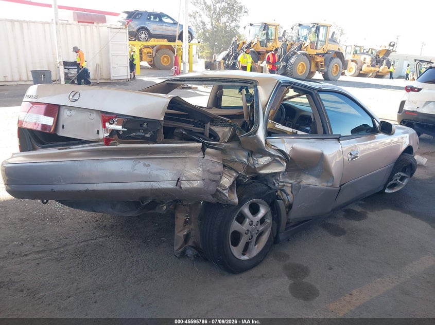 2001 Lexus Es 300 VIN JT8BF28G010310346 IAAI salvage auction — ALL OVER, Salvage (California), sold $25 on 2026-07-29 (photo 6)