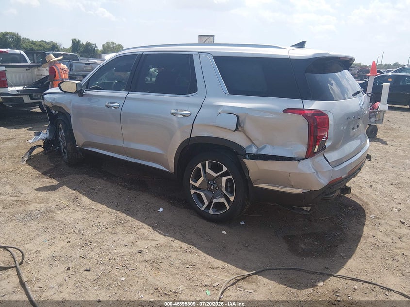2024 Hyundai Palisade VIN KM8R54GE6RU685091 IAAI salvage auction — FRONT & REAR, Salvage Title, sold $8,300 on 2026-08-26 (photo 3)