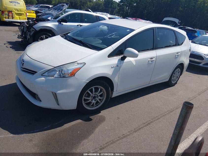2013 Toyota Prius v VIN JTDZN3EU2D3286167 IAAI salvage auction — NORMAL WEAR, Clear (North Carolina), sold $2,900 on 2026-07-15 (photo 2)