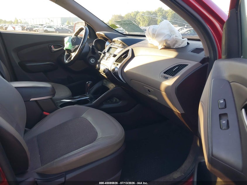 2012 Hyundai Tucson VIN KM8JUCAC7CU509983 IAAI salvage auction — FRONT END, Junk Bill Of Sale Mv2459 (Wisconsin), sold $400 on 2026-07-30 (photo 5)