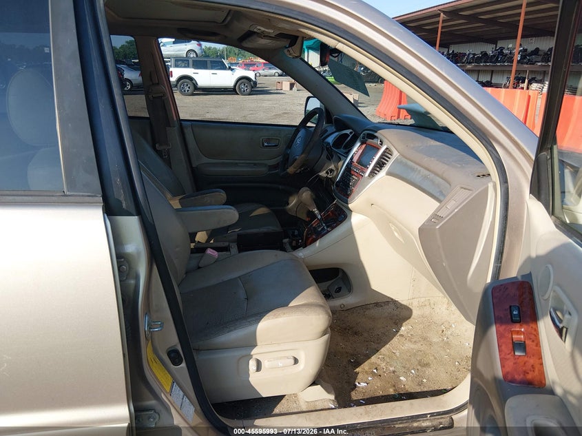 2004 Toyota Highlander VIN JTEEP21A740011115 IAAI salvage auction — NORMAL WEAR, Clear, sold $25 on 2026-07-22 (photo 5)