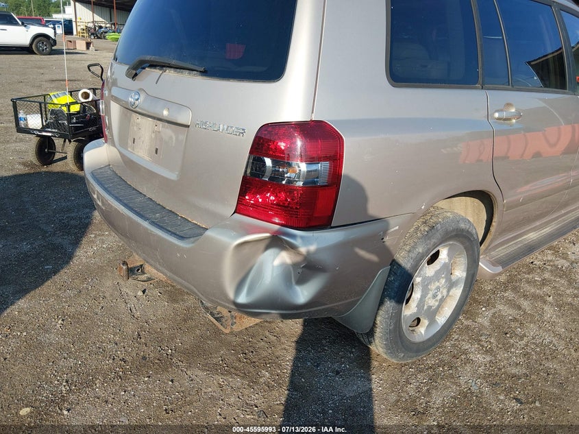 2004 Toyota Highlander VIN JTEEP21A740011115 IAAI salvage auction — NORMAL WEAR, Clear, sold $25 on 2026-07-22 (photo 6)