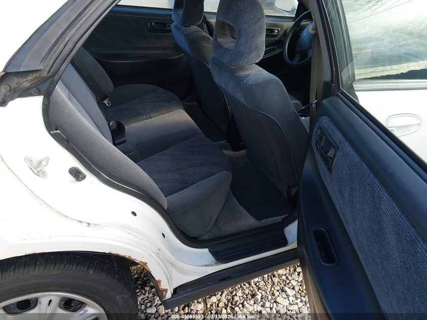 1997 Acura Integra VIN JH4DB7655VS004661 IAAI salvage auction — NORMAL WEAR, Original (Kentucky), sold $200 on 2026-07-21 (photo 8)