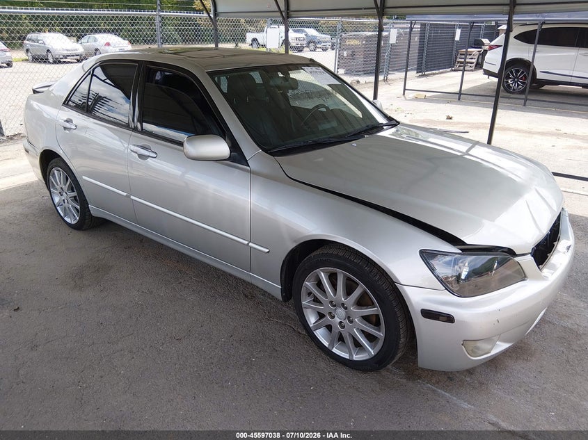 2004 Lexus Is 300 VIN JTHBD192040081366 IAAI salvage auction — FRONT & REAR, Salvage (Connecticut), sold $550 on 2026-07-30 (photo 1)