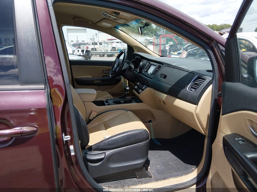 2017 Kia SEDONA VIN KNDMB5C12H6300872 IAAI salvage auction — NORMAL WEAR, Clear-Dealer Only (North Carolina), sold $1,050 on 2026-07-29 (photo 5)