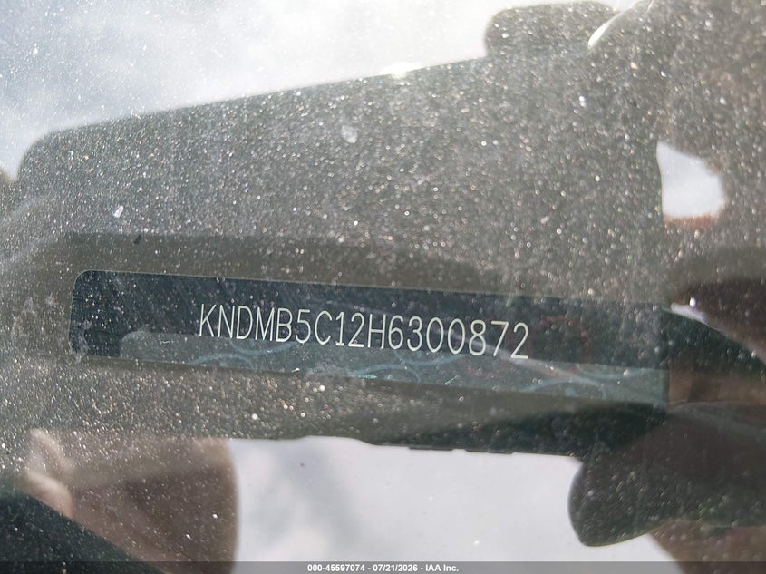 2017 Kia SEDONA VIN KNDMB5C12H6300872 IAAI salvage auction — NORMAL WEAR, Clear-Dealer Only (North Carolina), sold $1,050 on 2026-07-29 (photo 9)