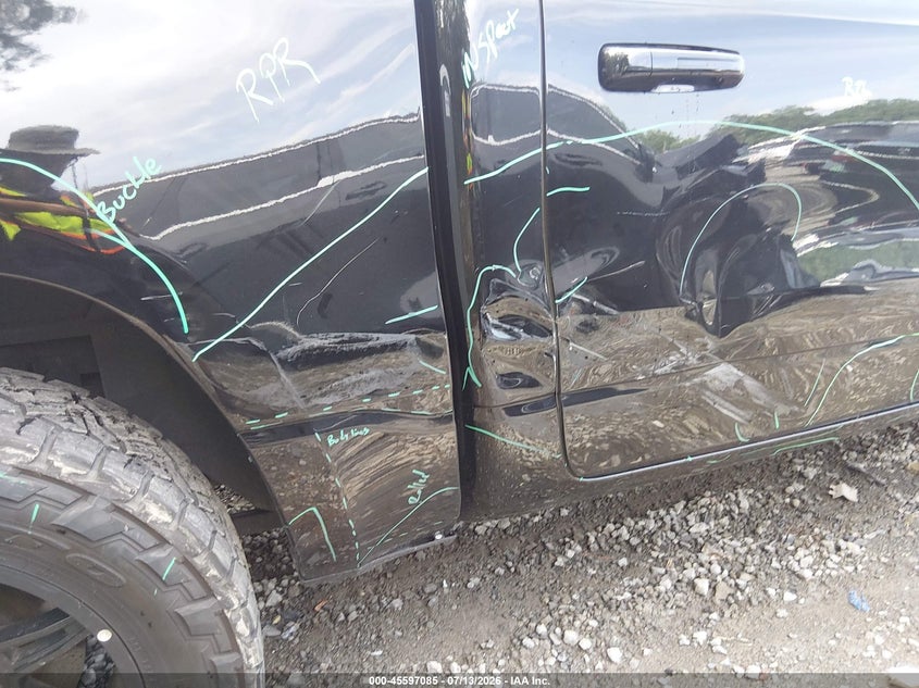 2019 Ram 1500 VIN 1C6SRFFT7KN826683 IAAI salvage auction — SIDE, Salvage Title, sold $9,400 on 2026-08-01 (photo 6)