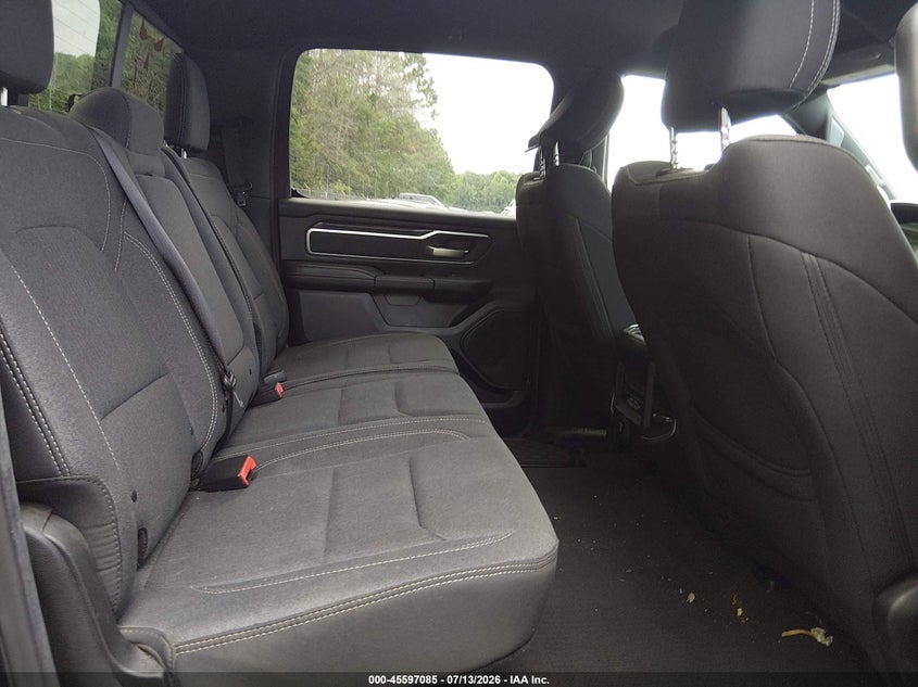 2019 Ram 1500 VIN 1C6SRFFT7KN826683 IAAI salvage auction — SIDE, Salvage Title, sold $9,400 on 2026-08-01 (photo 8)